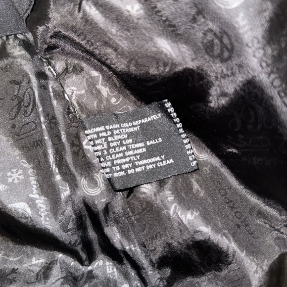 Women’s Winter Coat - Picture 5 of 9